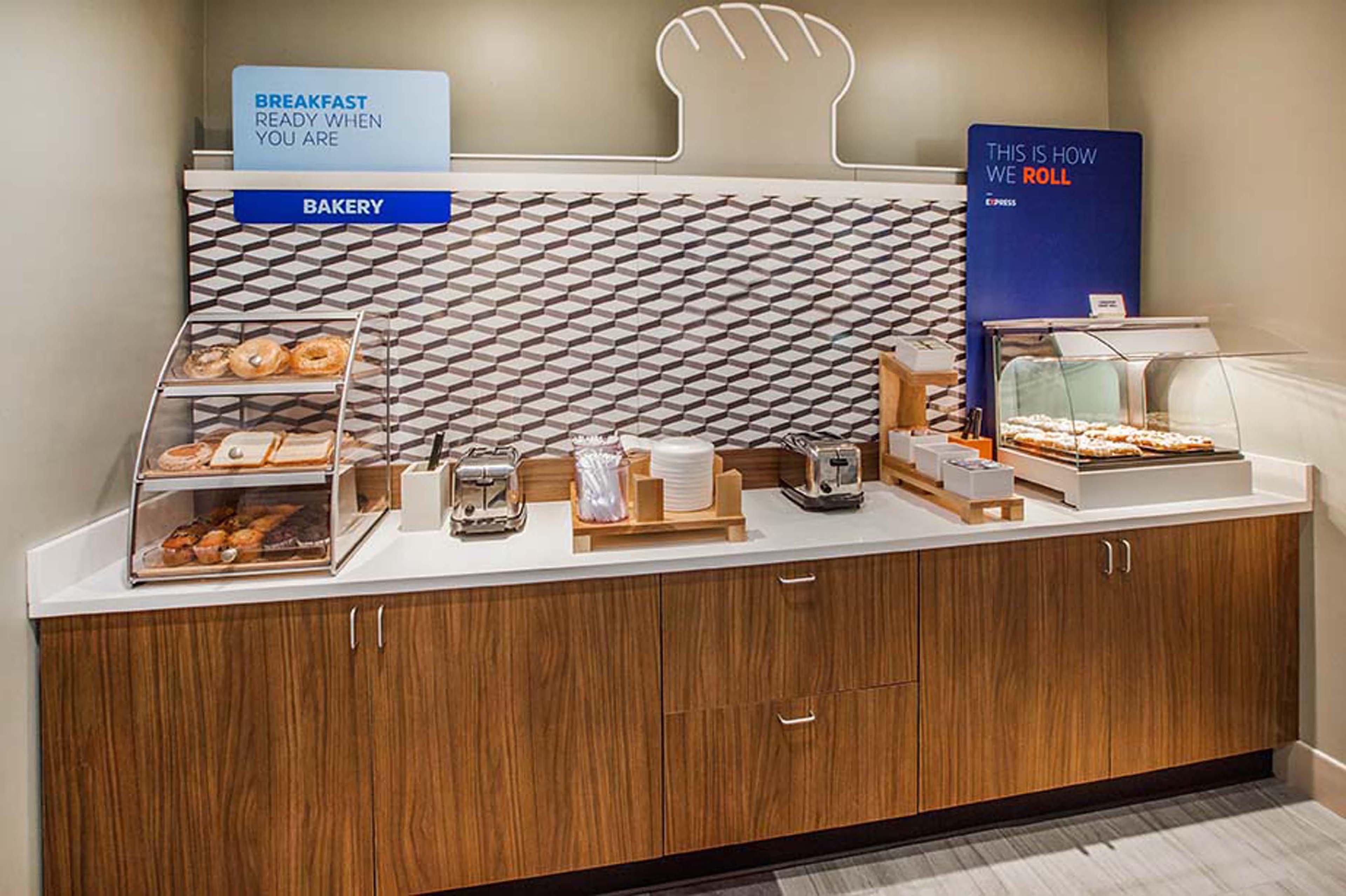 Holiday Inn Express San Diego Airport-Old Town By Ihg Buitenkant foto