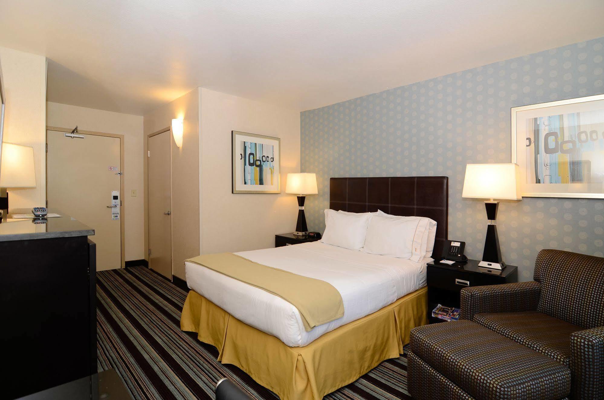 Holiday Inn Express San Diego Airport-Old Town By Ihg Buitenkant foto