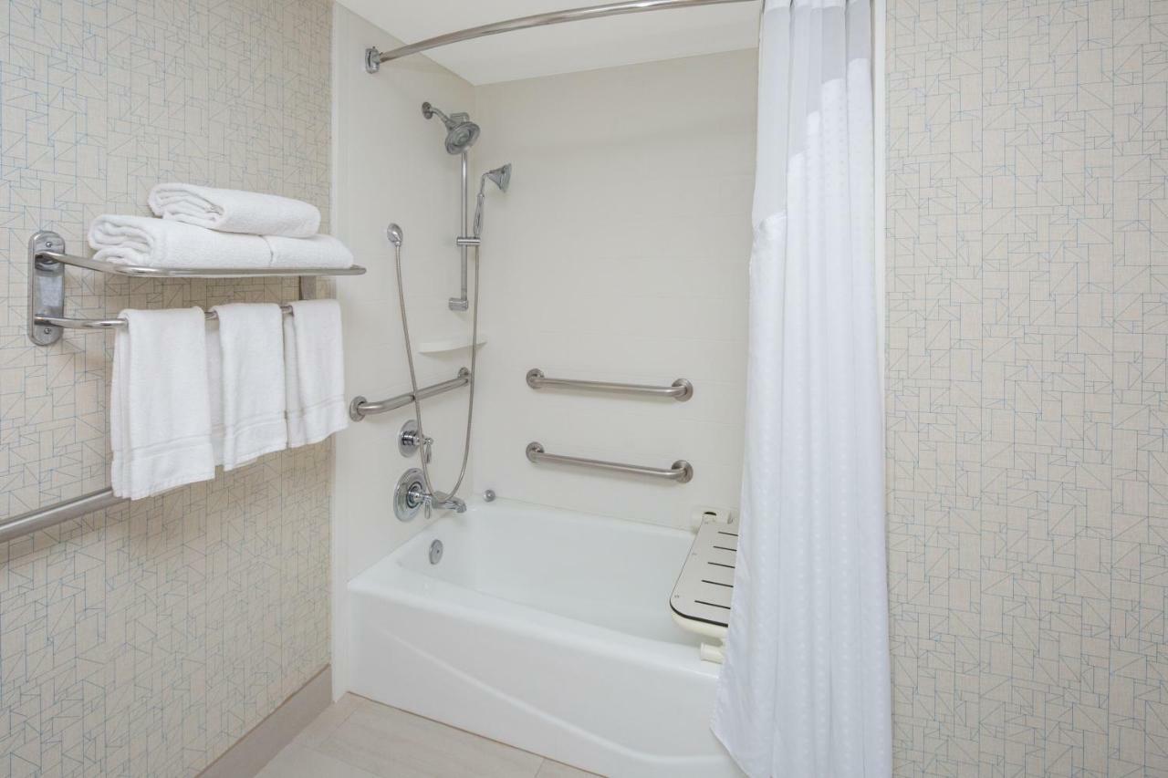 Holiday Inn Express San Diego Airport-Old Town By Ihg Buitenkant foto